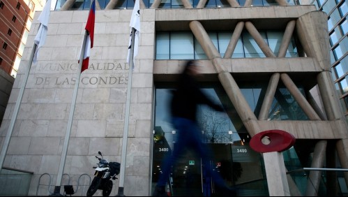Evento bordea los $120 millones: Polémica en Las Condes por celebración del Día del Funcionario Municipal