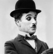 Una histórica propiedad vinculada a Charles Chaplin salió a la venta en Beverly Hills. La residencia fue restaurada y conserva una particular huella del actor. Revisa cuánto cuesta y cómo es por dentro.