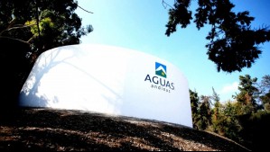 'Servicios funcionan con normalidad': Aguas Andinas aclara estado del suministro de agua potable tras aluvión en Las Condes