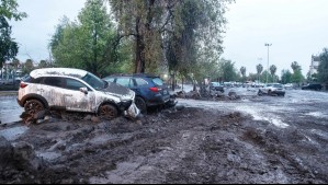Tras aluvión en Las Condes: ¿Cómo reconocer las señales de alerta y qué hacer ante una emergencia?