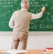 La deuda histórica de profesores continuará con el pago de una primera cuota a un nuevo grupo en octubre. Revisa quiénes recibirán el aporte de $4,5 millones, cuándo se deposita y cómo consultar el estado de la solicitud.