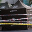 Un amplio procedimiento policial se desarrolló durante la noche de este viernes en el sector costero de Cachagua, luego de que un pescador encontrara el cuerpo sin vida de una mujer.
