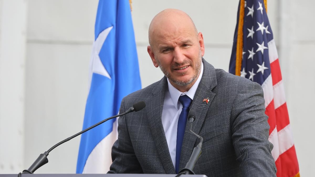 Tras señalar que "no hay una Antártica que pertenezca a Chile": Piden declarar persona non grata al embajador de Estados Unidos