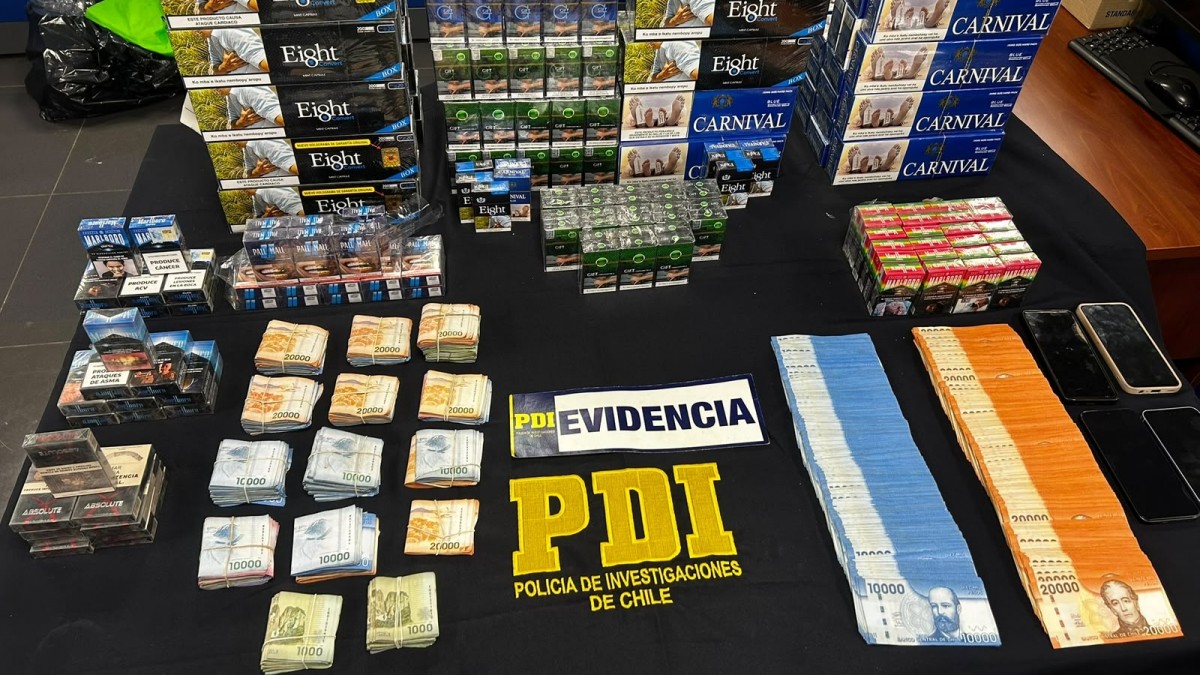 Hay tres detenidos: PDI incauta cigarros de contrabando provenientes de Indonesia en allanamientos en Cerro Navia y Lo Prado