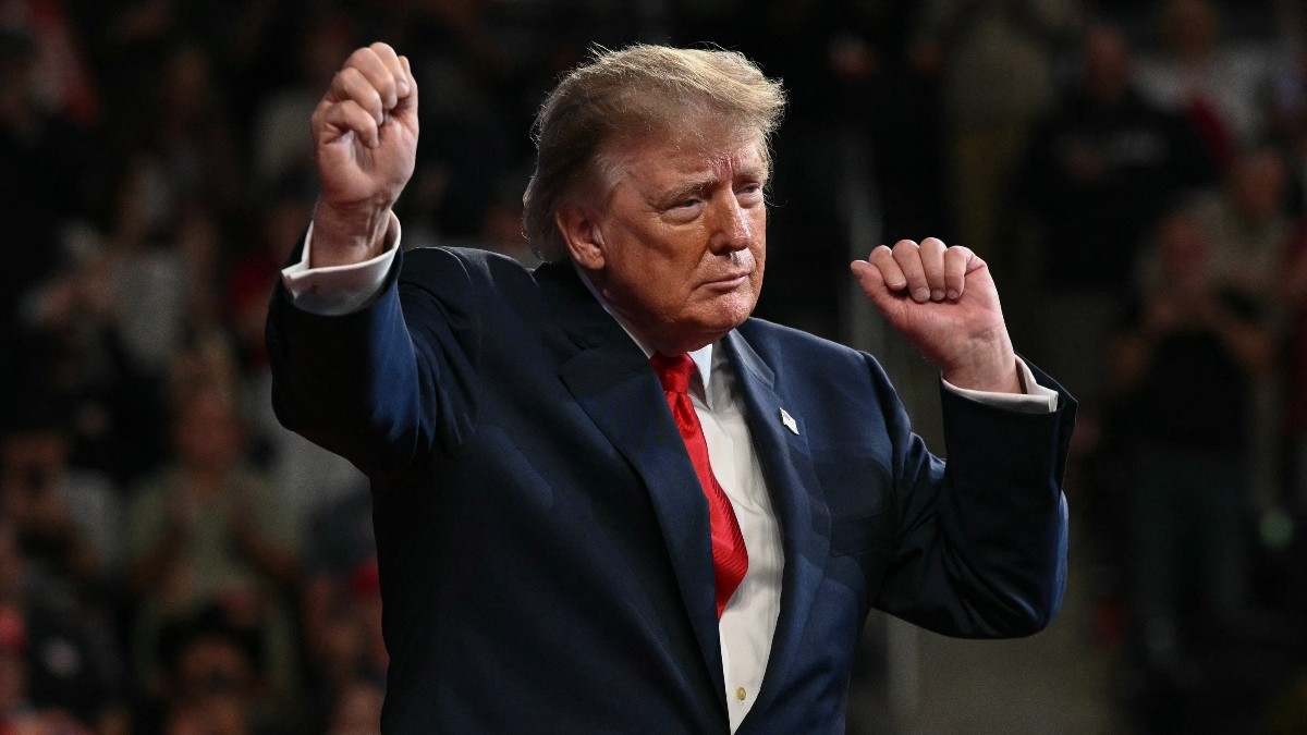 Trump sugiere rebautizar el Atlántico o el Pacífico como "Océano Trump"