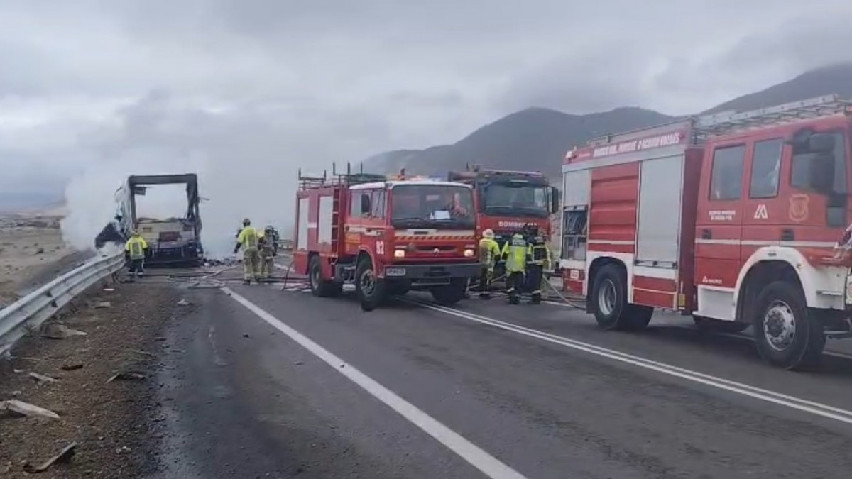 Fatal accidente en la Ruta 5 Norte cerca de Chañaral: Choque deja un muerto y un herido