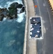 Los socavones en avenida Altamirano y otras vías de Valparaíso complican el tránsito y la conectividad de los vecinos de Playa Ancha. A esto se suman las fuertes lluvias que continuarán durante el mes.