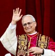 El papa León XIV será ingresado este martes 13 de octubre al Policlínico Gemelli de Roma para someterse a una intervención quirúrgica destinada a extirpar un nódulo detectado en uno de sus pulmones.