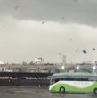 Conoce detalles sobre los registros de una presunta formación tornádica que se produjo en la tarde de este martes 13 de octubre en la comuna de Estación Central, en Santiago.