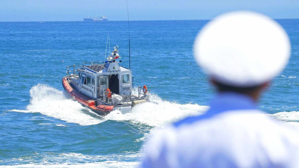 Intensa búsqueda de hombre que desapareció en balneario Las Salinas de Viña del Mar