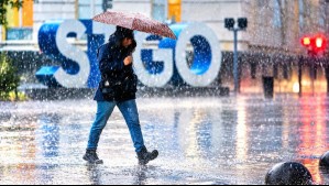 Anuncian cuatro días de lluvia en Santiago: Se esperan hasta 30 mm de precipitaciones diarias en la capital