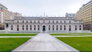Gobierno asegura recursos para servicios religiosos en La Moneda en medio de recortes presupuestarios