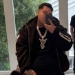 FloyyMenor volvió a llamar la atención en redes sociales tras publicar nuevas fotografías que evidencian un notorio cambio físico. Sus seguidores destacaron su pérdida de peso, apariencia y estilo, aunque el cantante no ha explicado las razones.