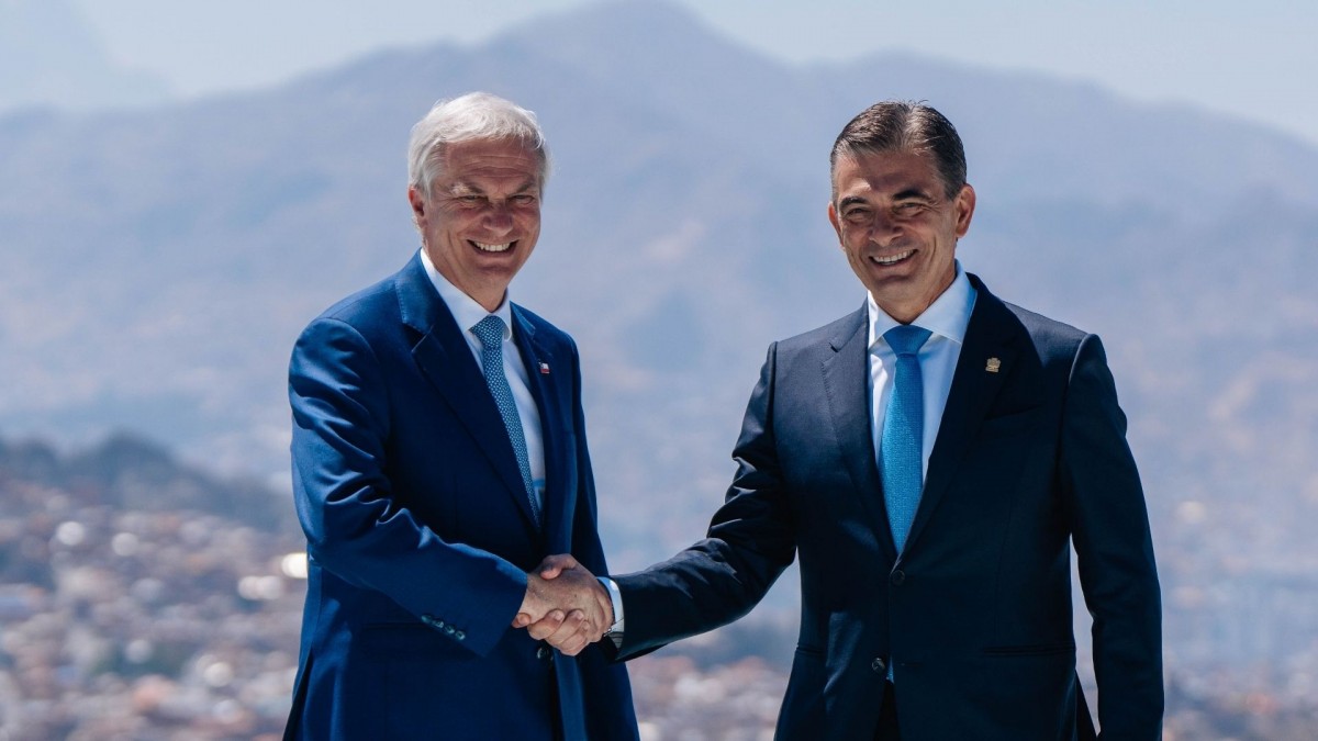 Kast visita Bolivia y firma acuerdos en minería, energía y seguridad fronteriza: "Hacemos actos y declaraciones concretas"