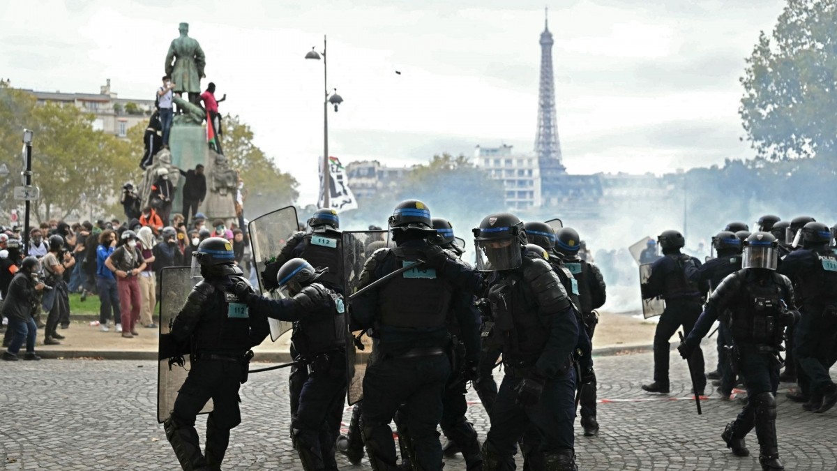Macron pide calma ante nueva jornada de grandes manifestaciones este sábado en Francia
