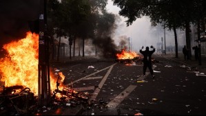 'El gobierno debe poner fin a su represión': Un manifestante pierde una mano por una granada en las protestas en Francia