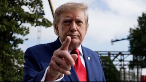 Trump dice que Francia 'está en llamas' y 'destrozada' por la inmigración.