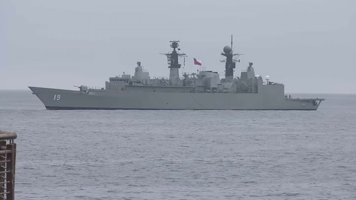 Reino Unido ofrecería a Chile construir fragatas en medio de la tensión con Argentina por las Islas Malvinas