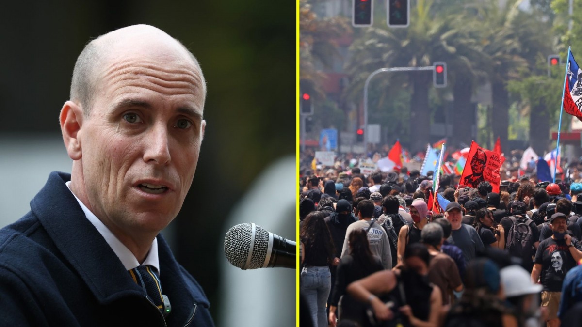 Ministro Arrau critica hechos de violencia en nuevo aniversario del estallido social: "Es delincuencia pura y dura, es anarquismo"