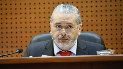 Daniel Urrutia en formalización contra el exdiputado Joaquín Lavín León.