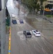 Las intensas lluvias en la Región Metropolitana han provocado varios anegamientos de vías en diferentes comunas del Gran Santiago, cuestión que ha dificultado el tránsito en plena hora punta del retorno a casa. ¡Revisa el listado oficial!