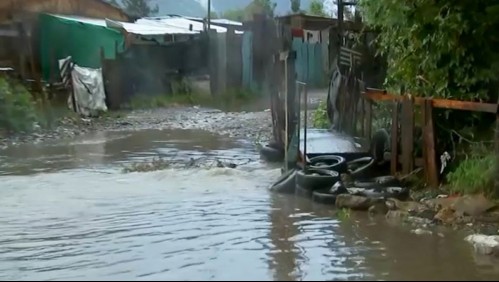 Desborde del río Mapocho en la comuna de Talagante.