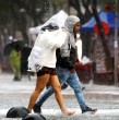 El meteorólogo Jaime Leyton entregó detalles de cómo evolucionarán las precipitaciones en Santiago y advirtió que la lluvia podría adelantarse entre una hora y una hora y media respecto de lo previsto.