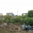 La Villa El Mirador, en la comuna de Arauco, Región del Biobío, enfrenta una compleja situación debido al riesgo de remoción en masa asociado a una grieta que comenzó a crecer hace aproximadamente dos semanas.