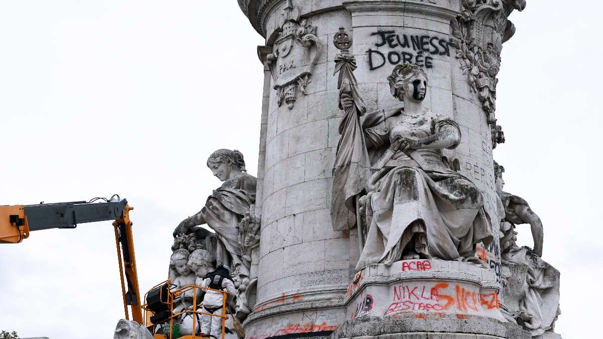 Francia desplegará militares en calles por manifestaciones Francia desplegará militares en calles por manifestaciones