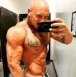 El culturista Mateusz Chmura murió a los 33 años tras desplomarse durante una competencia en Inglaterra. Llevaba menos de dos meses casado y había obtenido el segundo lugar en su primera competición apenas dos semanas antes.