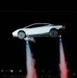 MrBeast pidió a Elon Musk un Tesla Roadster volador para uno de sus videos. La versión Rocket aún no tiene precio oficial, solo estará disponible por invitación y su producción está prevista para 2028.
