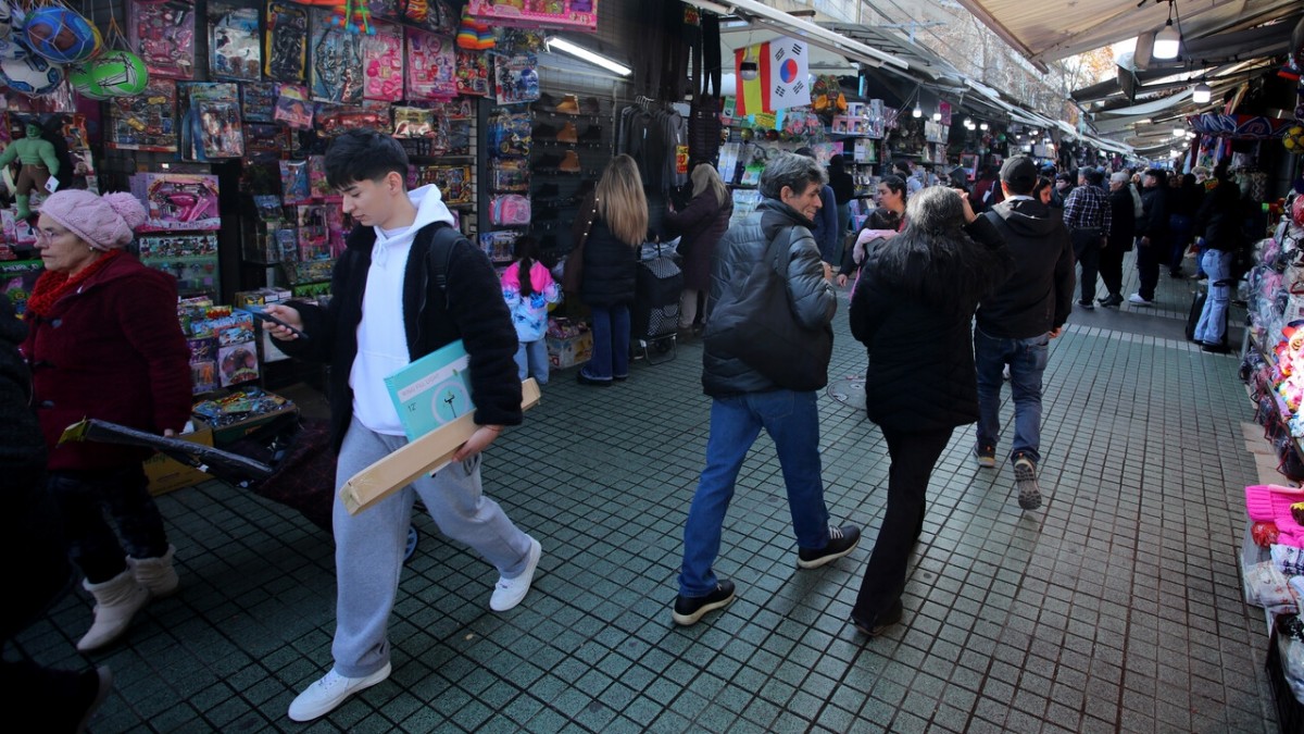 Fiscalizaciones en Barrio Meiggs: SII destapa irregularidades por casi $187 mil millones en ingresos de comerciantes