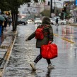 La meteoróloga de Meganoticias, Catalina Cortés, anticipó el regreso de la inestabilidad este lunes, con probabilidad de lluvias y tormentas eléctricas en sectores de la zona central.