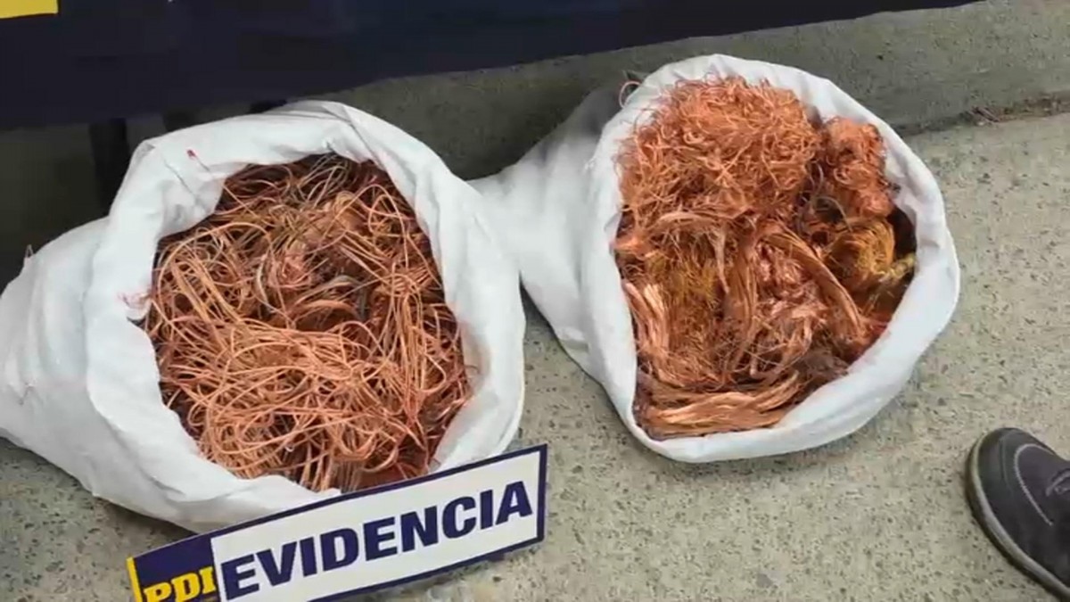 59 detenidos por robo de cobre desde Codelco: excarabinero es acusado de liderar organización criminal