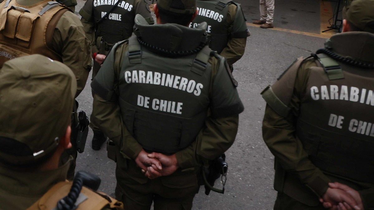 Fiscalía Metropolitana Occidente investiga muerte de un carabinero al interior de tenencia de Isla de Maipo