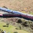 Conoce detalles sobre el choque de dos trenes que se registró durante la mañana de este miércoles en España. Las autoridades confirmaron al menos 64 fallecidos por este hecho.