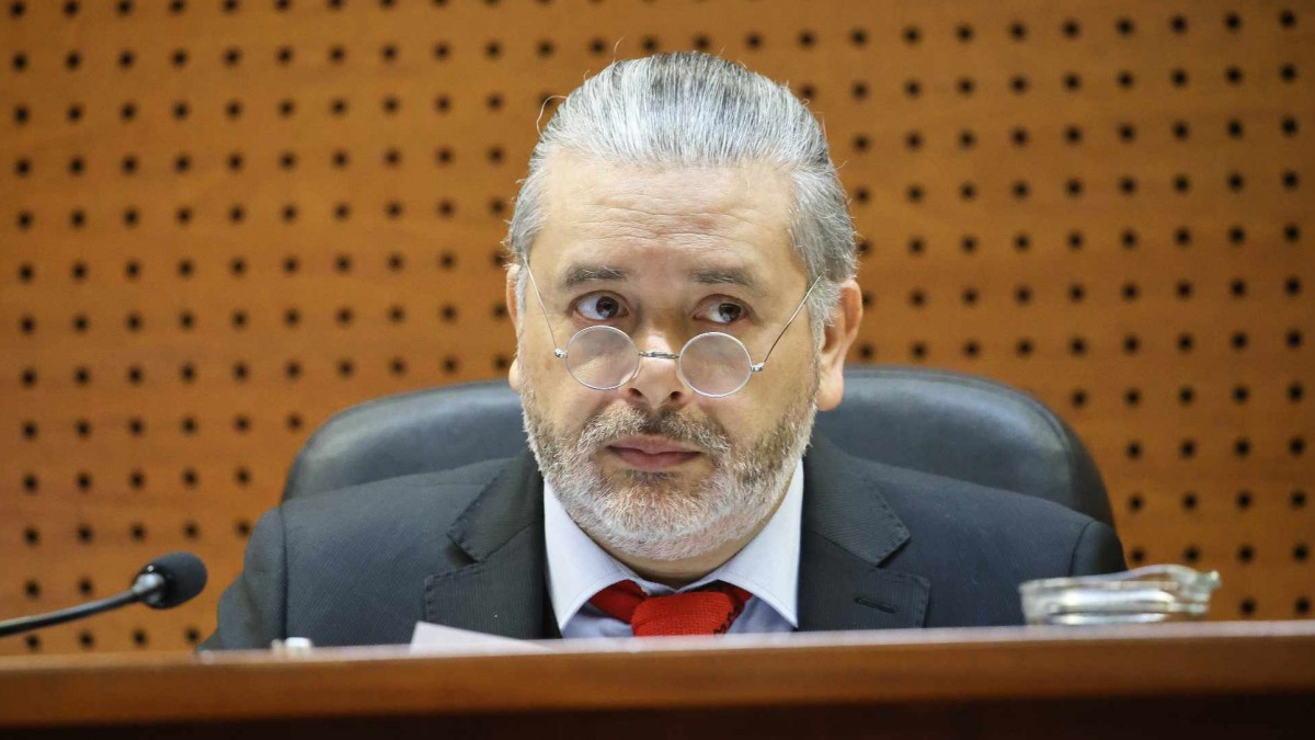 Corte Suprema remueve a juez Daniel Urrutia y otros dos magistrados por mal uso de licencias médicas