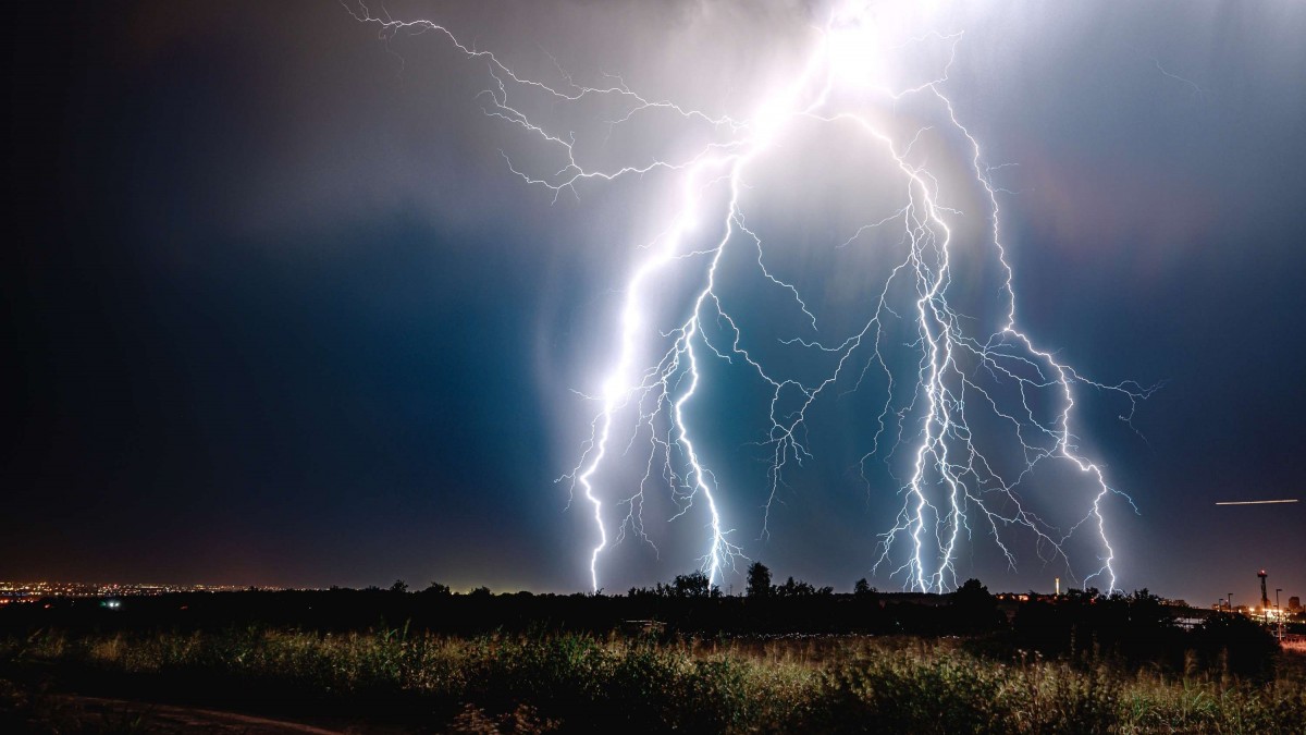 Aviso por tormentas eléctricas en 11 regiones de Chile: Fenómeno podría extenderse hasta este sábado