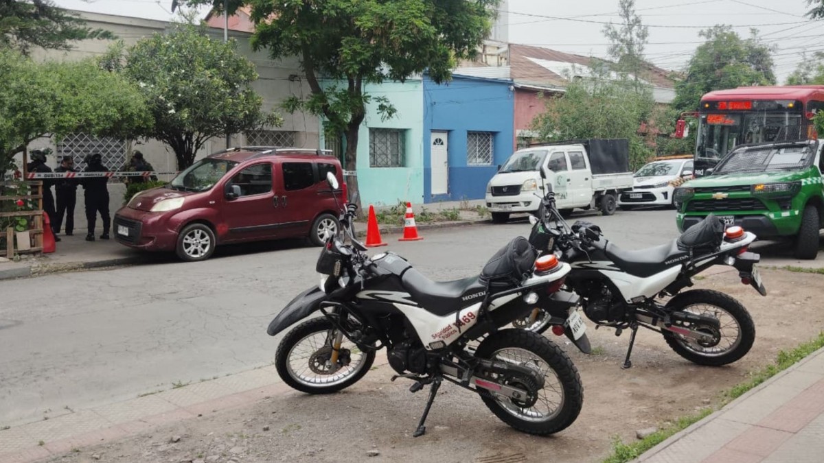 Carabineros allana domicilio investigado por secuestro en Independencia: Hay cuatro detenidos