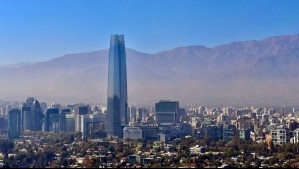 Alejandro Sepúlveda: Este sábado habrá chubascos en varias zonas pero en Santiago la temperatura volverá a subir