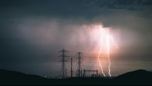 Decretan alerta temprana preventiva en estas comunas por tormentas eléctricas