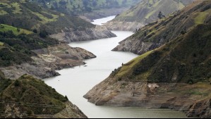 Hasta 13 horas de apagones: Sequía desata crisis hidroeléctrica que mantiene en emergencia a Ecuador Hasta 13 horas de apagones: Sequía desata crisis hidroeléctrica que mantiene en emergencia a Ecuador
