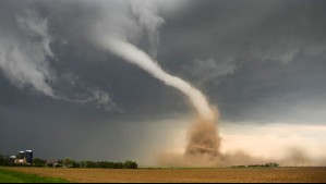 En segundos: Así arrasó un tornado a un almacén con 50 personas adentro en Estados Unidos
