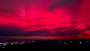 Fotos: Inéditas auroras australes en la ciudad de Punta Arenas en el sur de Chile