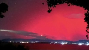 Sinfonía de colores entre las auroras australes y el volcán Villarrica: Fotografías para la historia