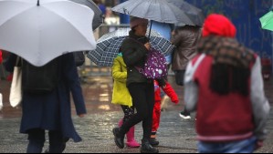 Se vienen chubascos débiles y temperaturas mínimas de hasta 0°C en Santiago