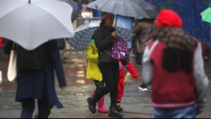 En Santiago también lloverá el fin de semana: Un tercer sistema frontal se aproxima al país