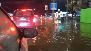 Banda frontal cálida dejará intensas precipitaciones en cinco regiones durante 48 horas: Emiten advertencia