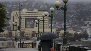 'Se espera un descenso importante': Advierten por bajas temperaturas en Valparaíso tras la retirada del sistema frontal