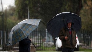 Se reactivan las lluvias: Así serán los dos primeros sistemas frontales que llegarán a Chile